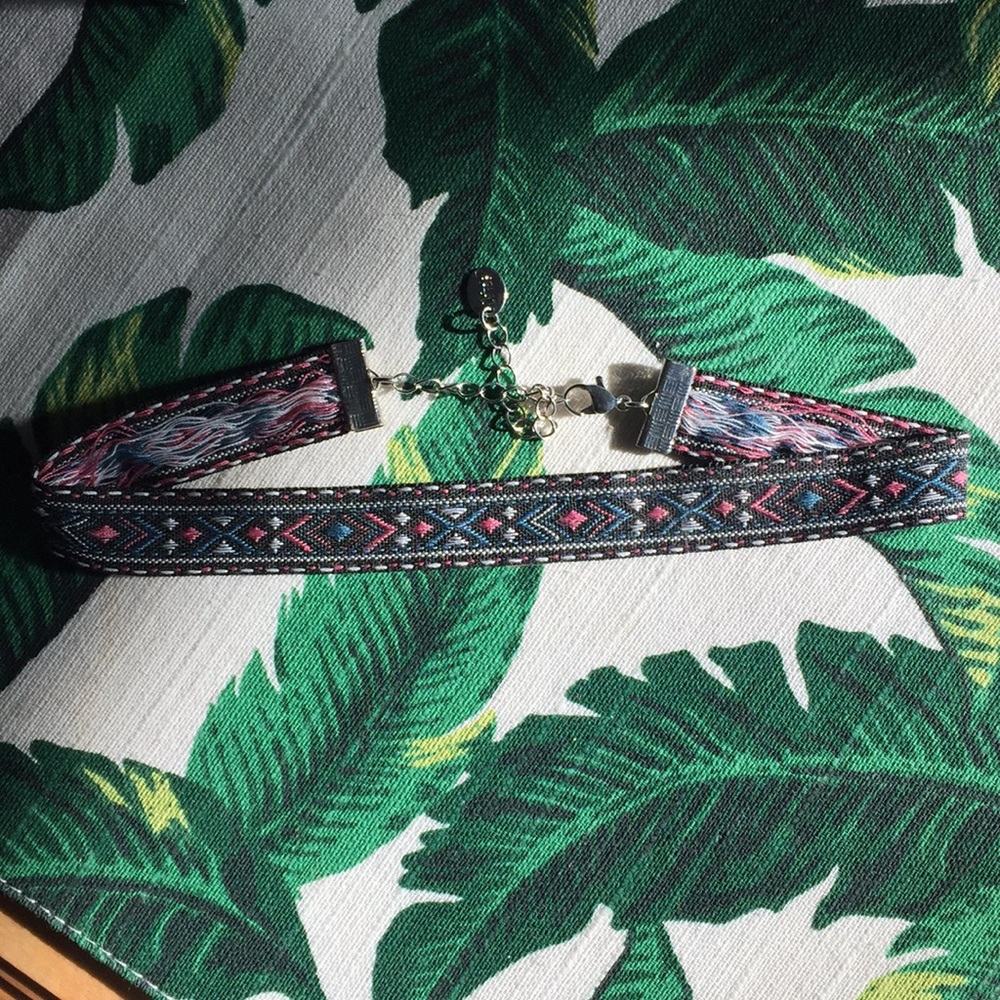 Aztec choker